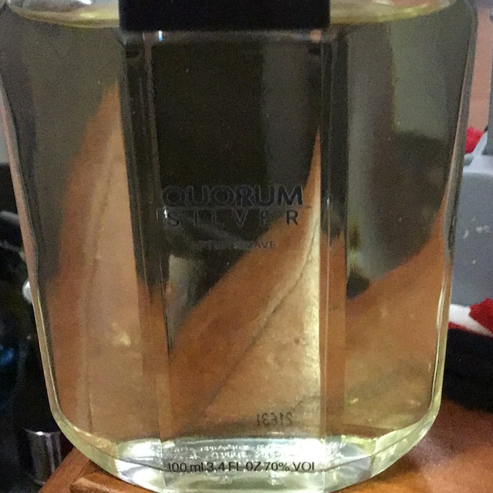 Quorum Silver Aftershave by Antonio Puig
